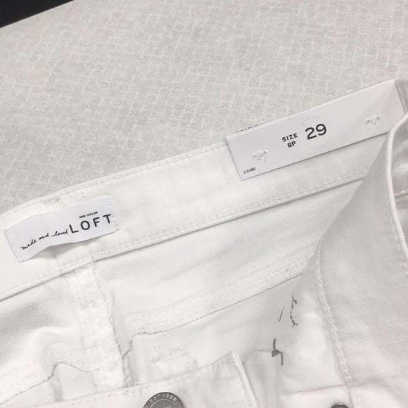 Ann Taylor LOFT WHITE Shorts - Picture 2 of 4